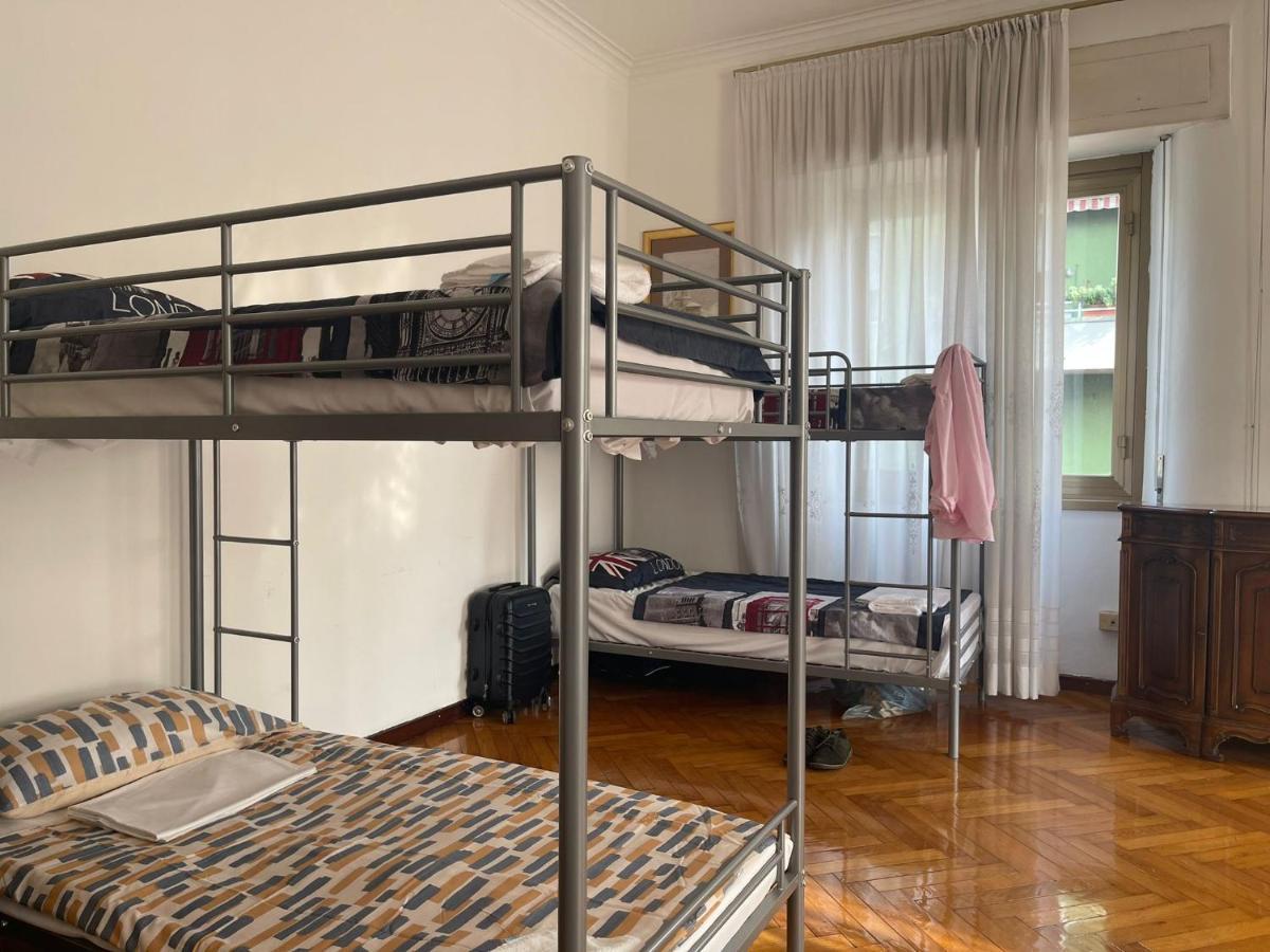 Hostel Corner 32 Мілан Екстер'єр фото