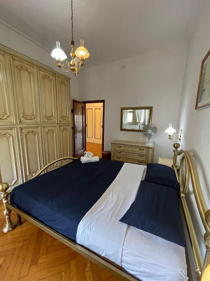 Hostel Corner 32 Мілан Екстер'єр фото